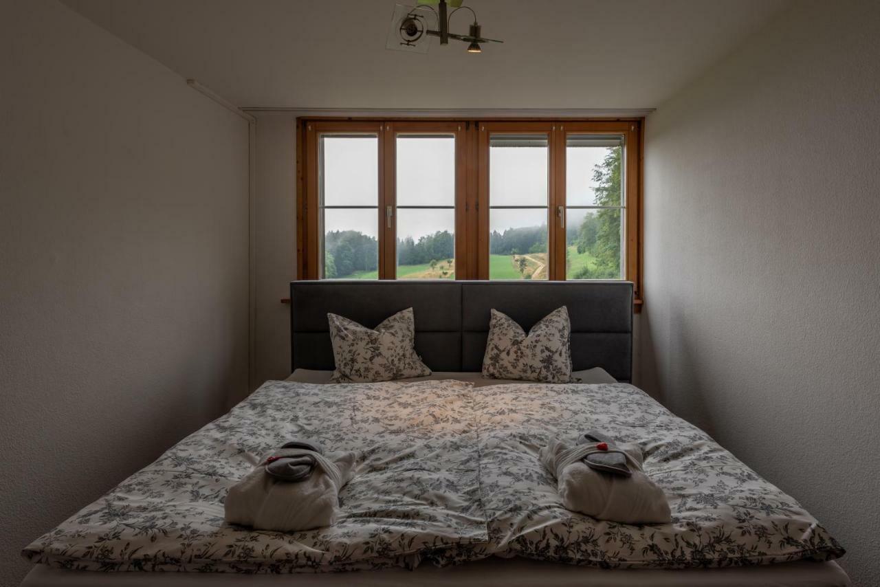 Landgasthof Farnsburg Ormalingen Bagian luar foto